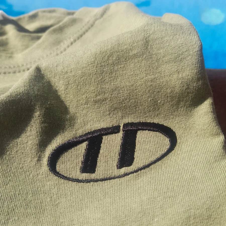 Camiseta Bordada - Imagen 2